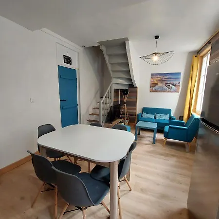 Le Chant Des Mouettes A 300 M De La Et Du Port * Fécamp